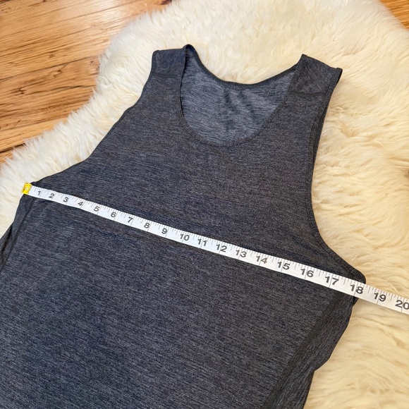 Lululemon Grey Tank Size 6 - Picture 3 of 6